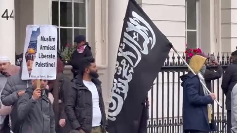 London: Dschihad-Fahnen und Aufforderungen, für Palästina zu kämpfen