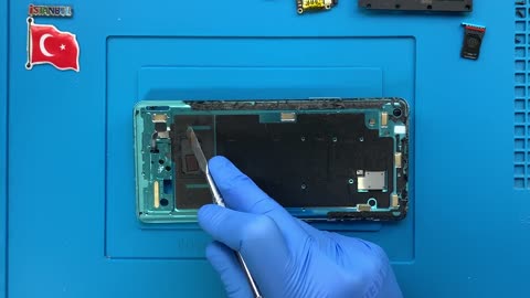 You can watch how to replace the OnePlus 8 Pro screen with this video