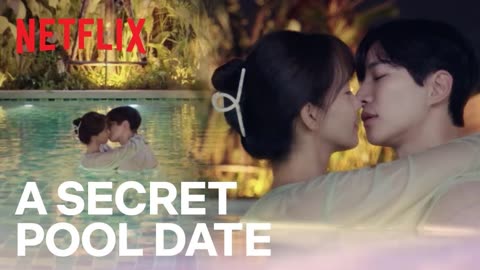 Jun-ho and Yoon-a share a kiss on their secret swimming pool date _ King the Land Ep 10 [ENG SUB]