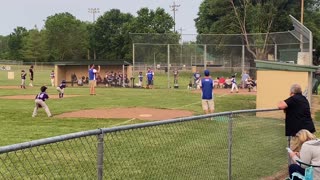 Blue jays vs Rockies. (Little League baseball)