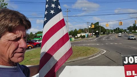 Immigrant Asylum Seekers & Southampton's NY 7-11