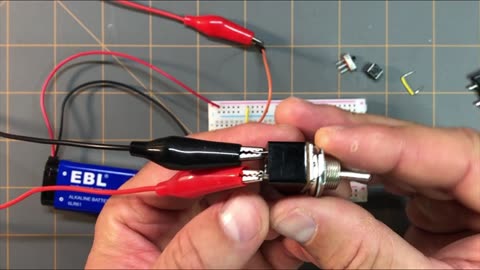 Toggle Switch Circuit: More Switch Circuits! (Motbots' Simple Switch Project)