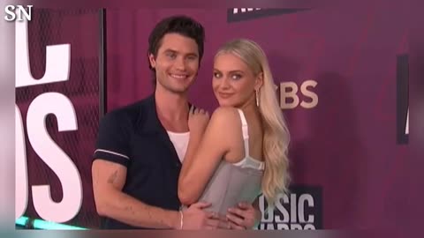 Kelsea Ballerini Shares Video Prepping for First Date with Chase Stokes 'I Can Do This!