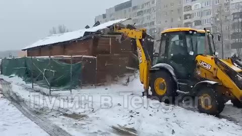 In Lvov, a wooden church of the Ukrainian Orthodox Church was demolished.