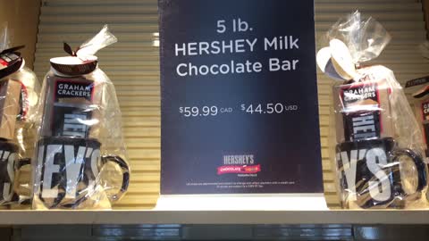 Hershey's Chocolate World Store Niagara Falls Ontario...... YUM!!!!!!!!!!!!