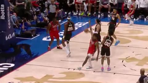 Zion Soars for Opening Alley-Oop! Perfect Start vs. Trail Blazers (8-8 FG)