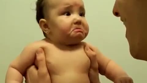 Clip Hot Hot - Funny video scared baby