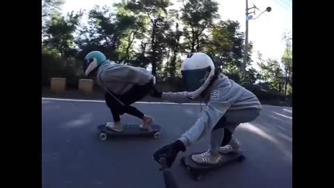 Amazing people - downhill skateboarding