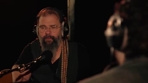 Steve Earle - Stories from a country outlaw