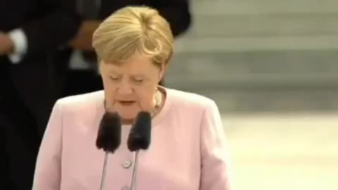 Fakt: Angela Merkel sagt, jeder hat das Recht auf Wiederstand.