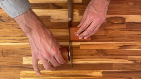 Tumbler Rolling Knife Sharpener™ - Knife Sharpening Made Easy