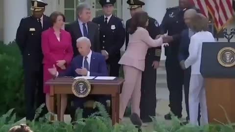 Biden Sniffs Young Girl After Inviting her On Stage