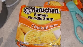 Eating Maruchan Ramen Noodle Chicken Flavor, Dbn, MI, 1/27/24
