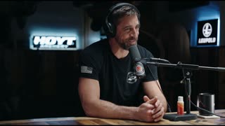 Aaron Rodgers Takes on Haters Who Call Him “Dumb”