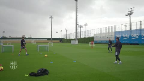 Messi vuelve a entrenarse once días después de su lesión