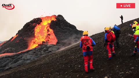 Terrible (Jul 12) Icelandic volcano spewing lava after 2 days of rest, tourists stuck in death area