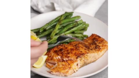 Healthy Air Fryer Meal With Salmon
