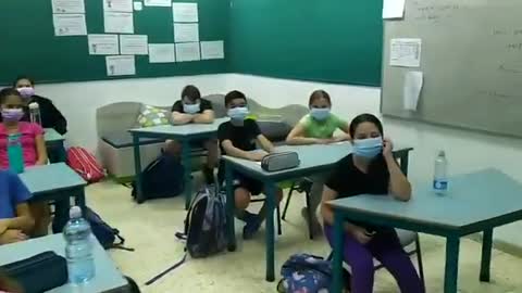Kids react when told they can remove their masks