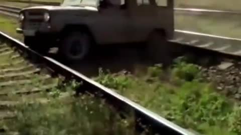 Dangerous Car And Train Accident 2021🚗🚄