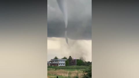 [NEW FOOTAGE] EF-3 Tornado Hits Andover, Kansas - Apr. 29, 2022