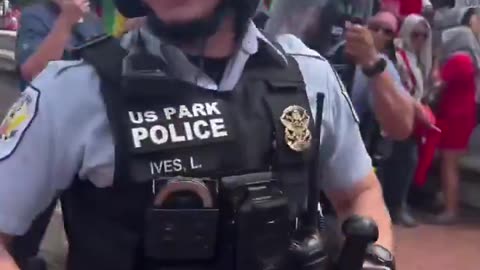 Pro-Palestine Protesters Assaulting Police Officers