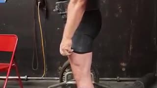 Trap bar deadlift 805 lbs