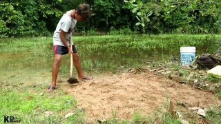 Creative Boy Makes Crocodile Trap Using Buckets - Amazing crocodile Trap in Deep Hole Work 100%