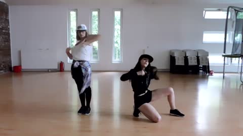 Dancing Girls Hip Hop Dance