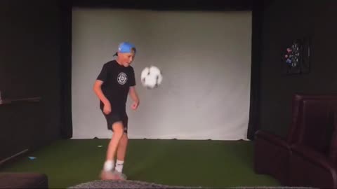 Juggle smooth kick