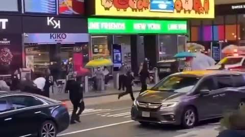 3-Year Old Shot in Times Square in NYC, Heroic NYPD Carries Her to Ambulance