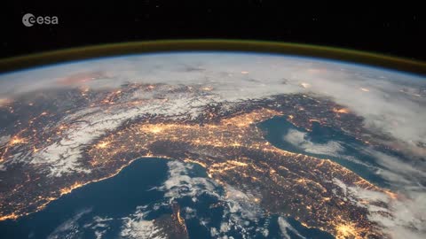 Stunning Space Station flyover of Italy and the Alps