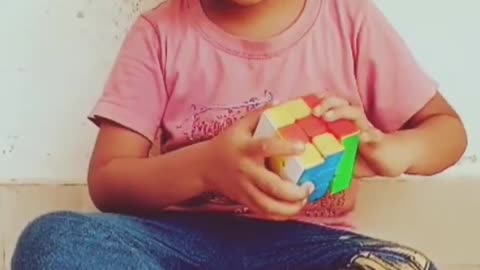 Jerry solving Rubik's Cube