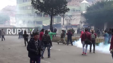 Bolivia: Clashes as coca growers take over Adepcoca market Bolivia, Plurinational State of, La Paz