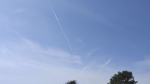 Normal Regular Aircraft Contrail