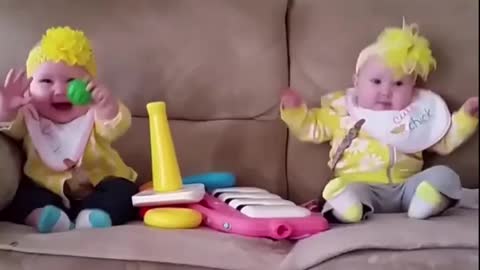 Funny babies . Funny kids ! Watch to the end !