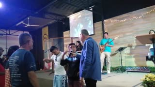 Dos Testimonios de la Oracion Masiva por la gloria de Dios!