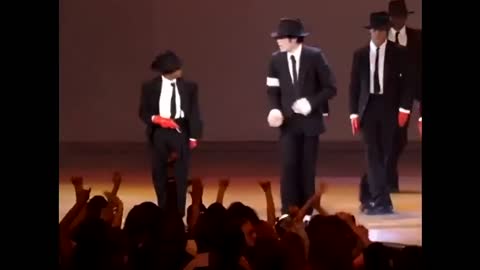 Micheal Jackson Best Perfomance in gave Window to VMA's