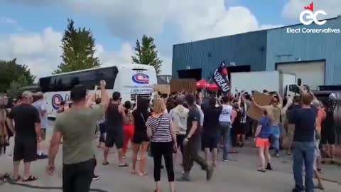 Protestors greet Trudeau at an event in Cambridge,Ontario