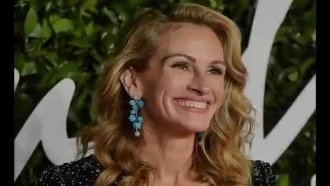 Julia Roberts 'Would Do' More Rom-Coms But Nothing Is 'Good Enough'
