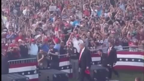 Pedo joe could never get a crowd like this !