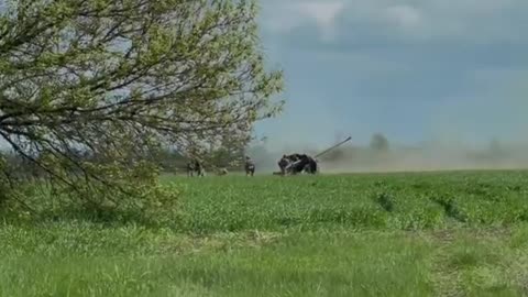 Ukrainian Artillery From The Territorial Defense Brigade Shelling Russian Positions in Zaporizhia