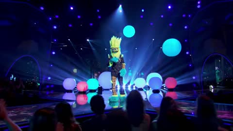 Thingamajig sings "Rainbow" by Kaycey Musgrave on The Masked Singer Season 2