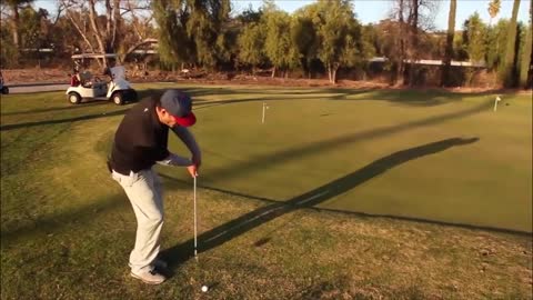 golf chip shot with wrist hinge