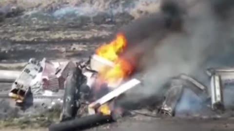 BREAKING – Fiery Train Crash At The Arizona - New Mexico State Line