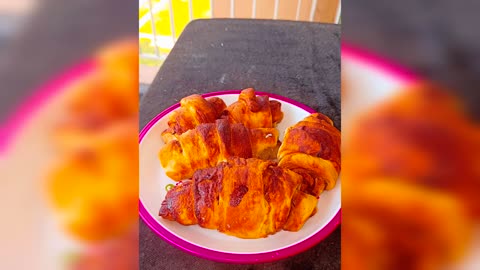 HOMEMADE CHOCOLATE CROISSANT IN AN AIRFRYER MADE FROM flour (NO MAIDA AT ALL)