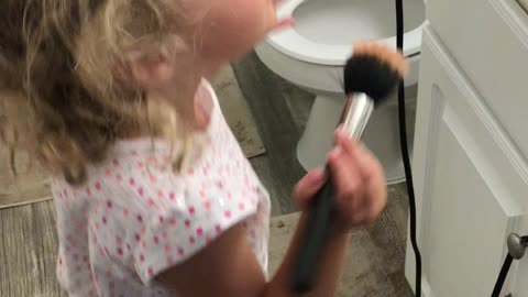 4 yr old having makeup time with mommy