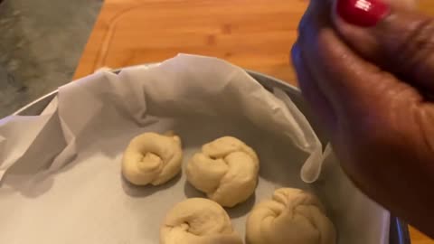Cheesy Fluffy Garlic Bread Recipe