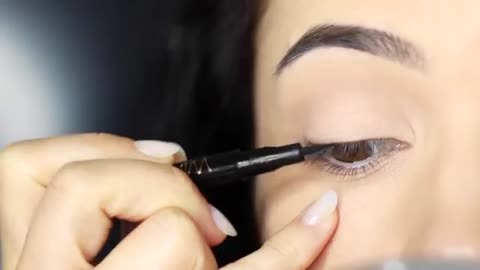 Beginner's Eye-liner makeup tutorial