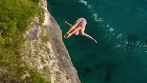 Villa cliff running diving