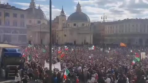 Protest in Rome against Green Pass